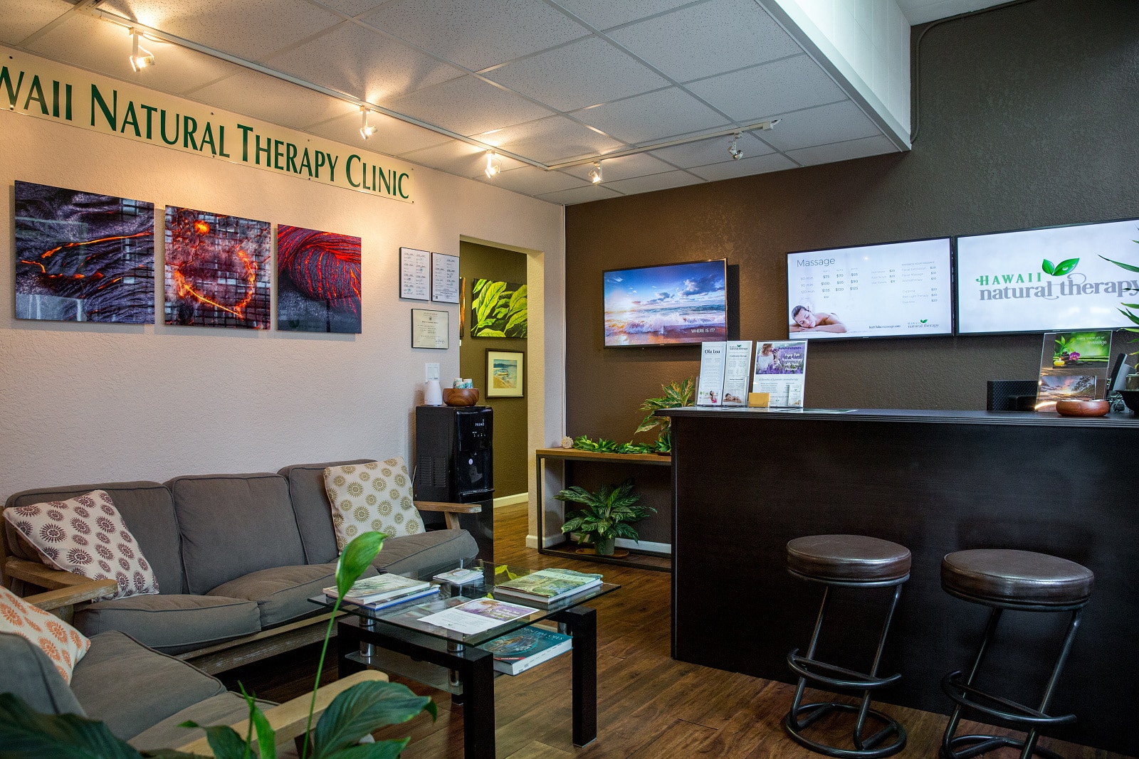 Entrance Area of Hawaii Natural Therapy in Honolulu, HI